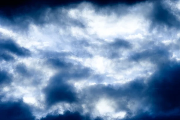 Blue dramatic clouds — Stock Photo, Image