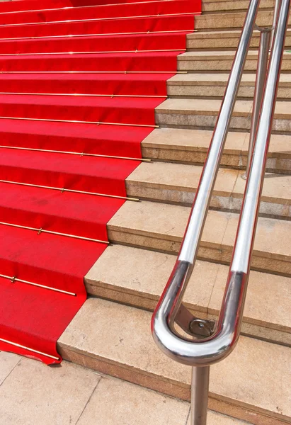 Знаменитий червоній килимовій доріжці в Каннах Франції — стокове фото