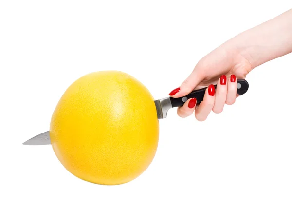 女性切削熱帯柑橘系の果物 — ストック写真