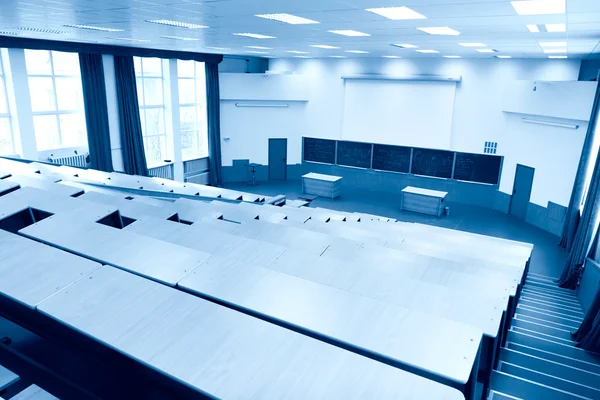Grande sala de aula de física tom azul — Fotografia de Stock