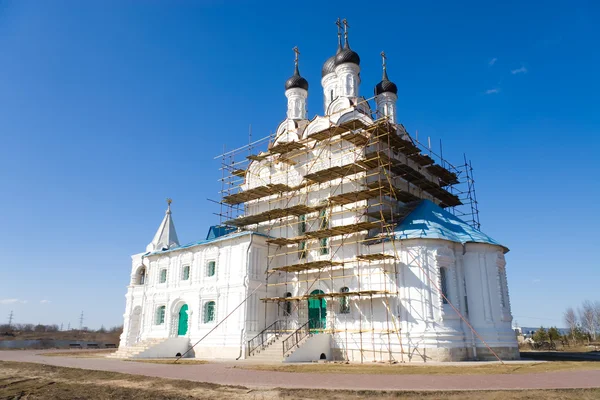 Russian church reconstruction — Stock Photo, Image