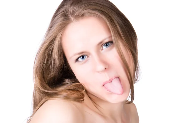 生意気な女の子彼女の舌を示す — ストック写真
