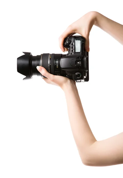 Mãos de mulher com câmera fotográfica — Fotografia de Stock