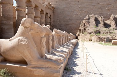 Lüksör, Mısır 'daki Karnak tapınağı