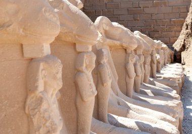 Lüksör, Mısır 'daki Karnak tapınağı