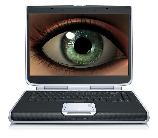Dziewczynka oko na ekranie laptopa na białym tle — Zdjęcie stockowe
