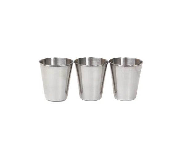 Metalen wijnglas set geïsoleerd op een witte — Stockfoto