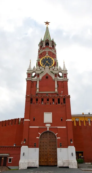 Roter Platz, Kreml und Spasskaja-Turm, Moskau, — Stockfoto