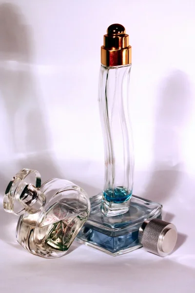 Małe butelki zapachy — Zdjęcie stockowe