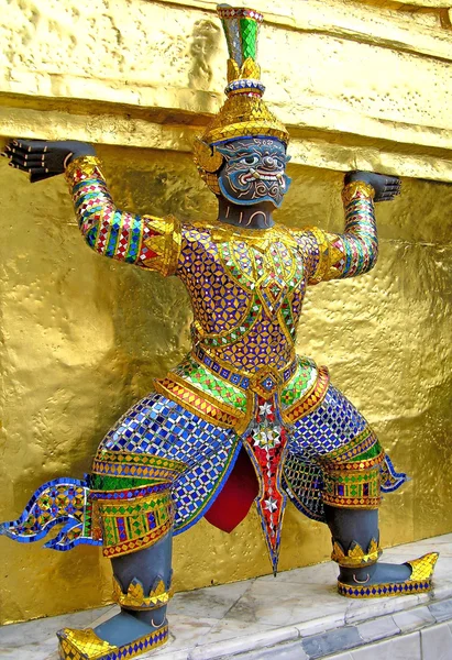 Estátua do demônio no templo da Tailândia — Fotografia de Stock