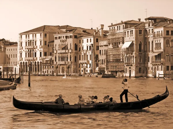 Gondel op het grand canal, Venetië — Stockfoto