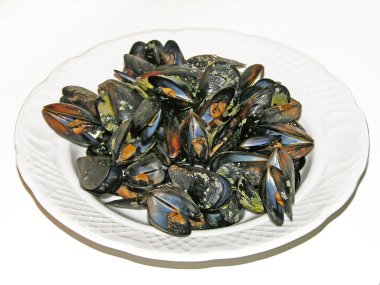 Plate of mussels clipart