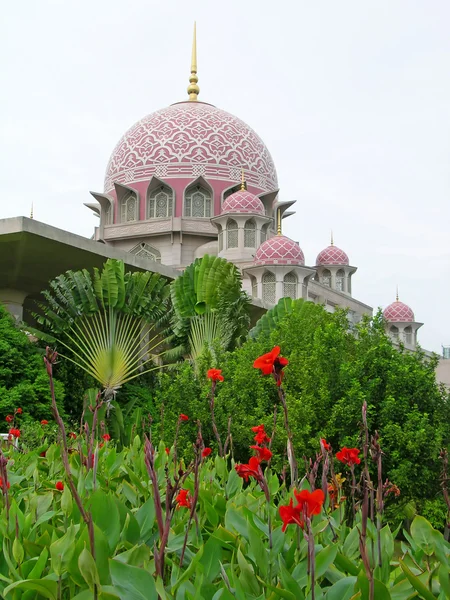 Putra moskee in putrajaya, Maleisië — Stockfoto