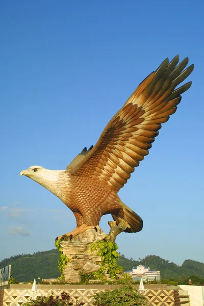 Estátua de águia grande, Langkawi, Malásia — Fotografia de Stock