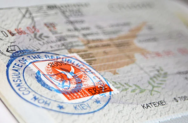Кипрская виза и марки — стоковое фото