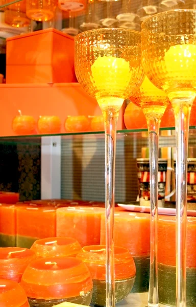 Апельсиновые свечи — стоковое фото