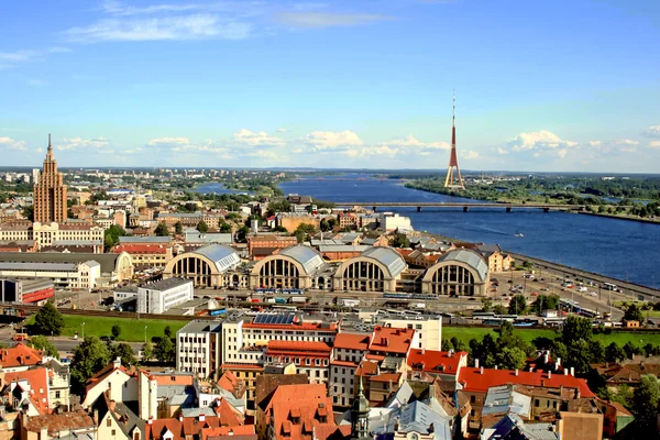 Panorama de Riga Imagens De Bancos De Imagens Sem Royalties