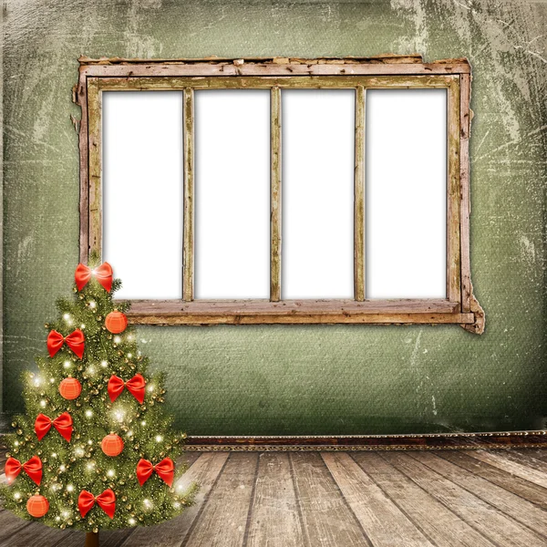 Topları ve yay ile Noel ağacı — Stok fotoğraf