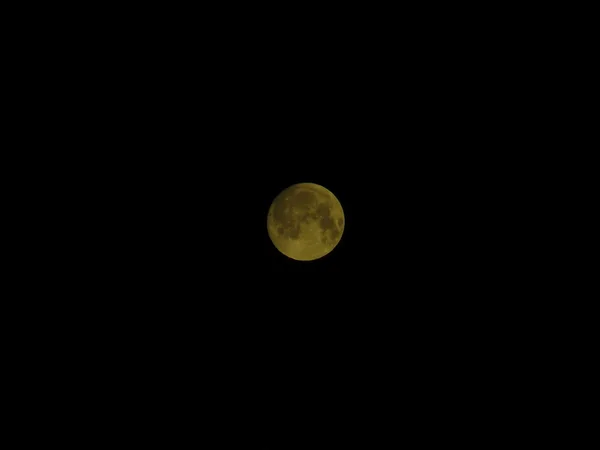 밤하늘의 달 — 스톡 사진