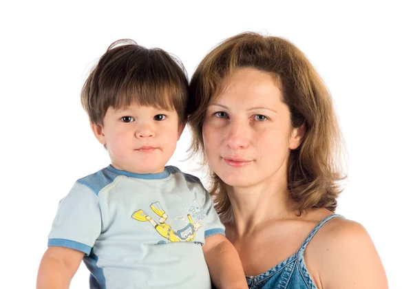 Försiktig mamma med glada barn — Stockfoto
