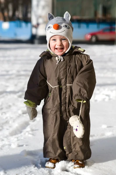 Szczęśliwy chłopiec odkryty — Zdjęcie stockowe