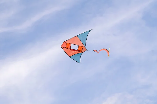 青空の中の凧 — ストック写真