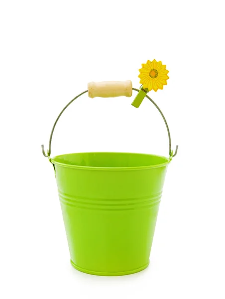Garten grüner Eimer mit Blume Clip — Stockfoto