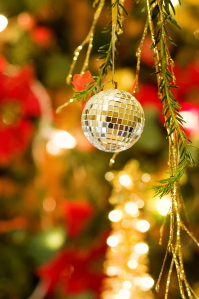 Noel disko topu dekorasyon — Stok fotoğraf