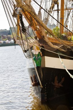 Irish historic tall ship clipart