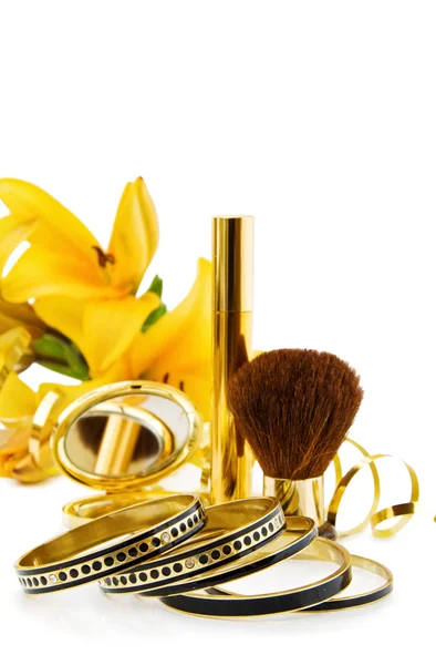 Maquillaje de lujo y joyas — Foto de Stock