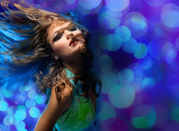 Mooie dansende meisje — Stockfoto
