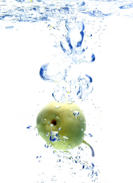 Pear falling in water — Stock Photo, Image