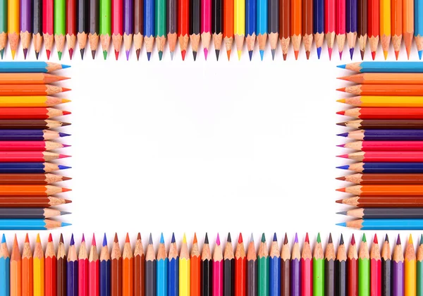 Surtido de lápices de colores con sombra sobre fondo blanco — Foto de Stock