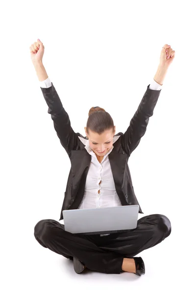 Jovem adolescente usando um laptop — Fotografia de Stock