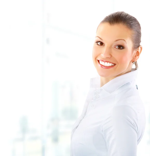 Mujer de negocios sonriente. Aislado sobre fondo blanco —  Fotos de Stock