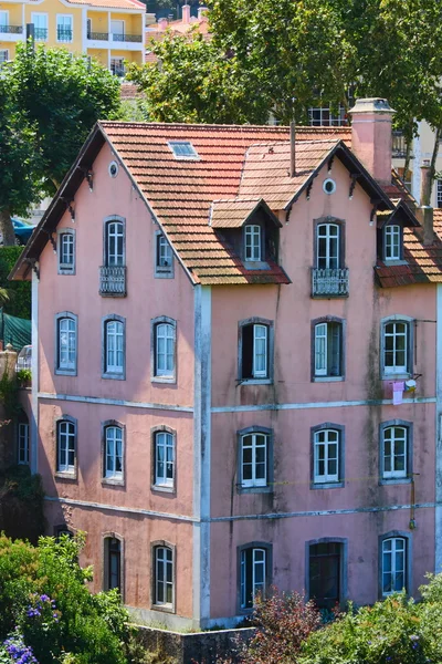 Kolorowe domy na wzgórzu w miejscowości sintra, portu — Zdjęcie stockowe