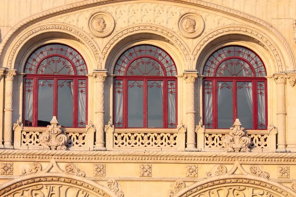Hermosas ventanas viejas — Foto de Stock