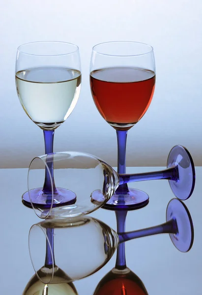 Três taças de vinho — Fotografia de Stock