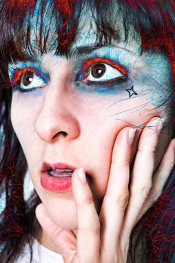 kadınların yüz, göz-kirpikleri yangın