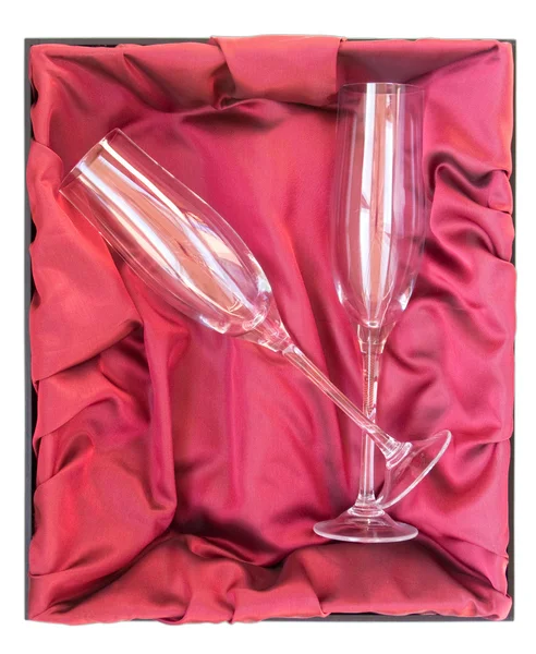 Flautas de champanhe de cristal em caixa extravagante — Fotografia de Stock