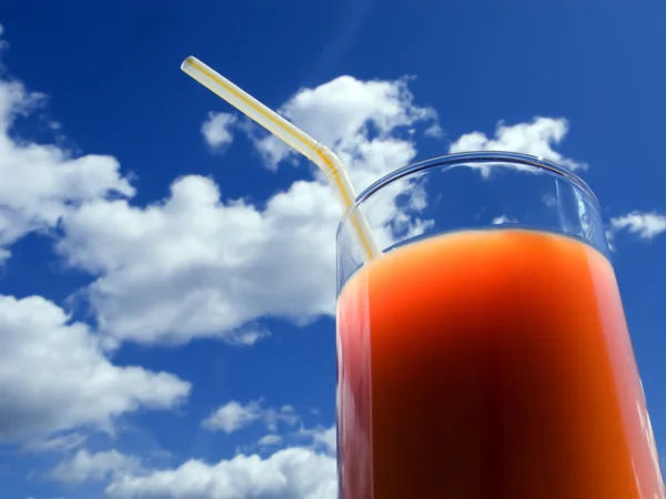 Färskpressad multivitamin juice — Stockfoto