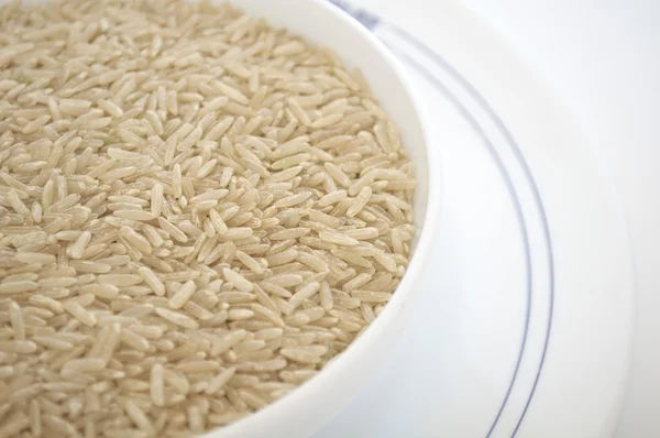Brązowy ryż w misce — Zdjęcie stockowe