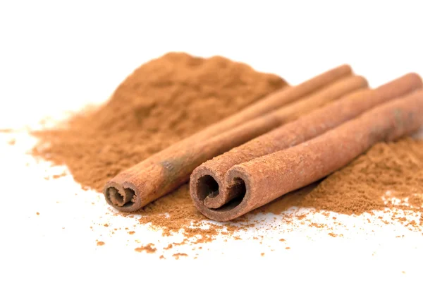 Cinnamon Sticks and Ground Cinnamon — Stock Photo, Image