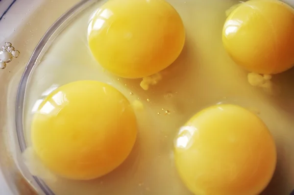 Huevos rotos —  Fotos de Stock