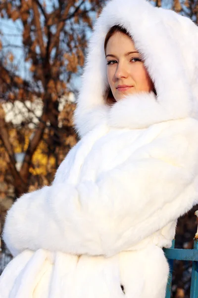 Dziewczyna zima — Zdjęcie stockowe