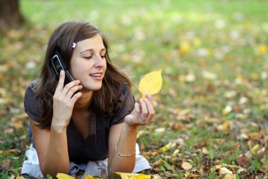 telefon ederken