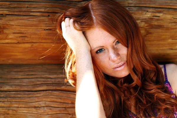 Kızıl saçlı kız — Stok fotoğraf