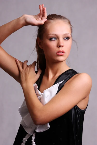 Mode portret van een professioneel model — Stockfoto