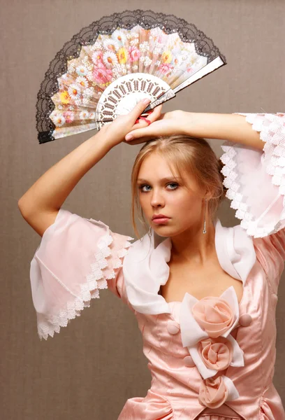 Rózsaszín ruhás hölgy — Stock Fotó