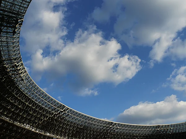 Tető aréna, ellen, a kék ég — Stock Fotó